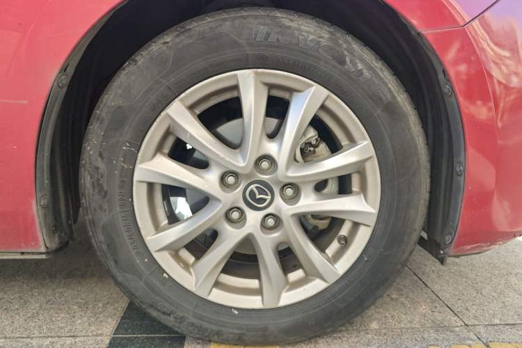 Used Mazda 3 Axela 2014 Sedan 1.5L Automatic Luxury Model Right Front Wheel Hub