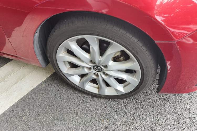 Used Mazda 3 Axela 2014 Sedan 2.0L Automatic Sport Model Right Front Wheel Hub
