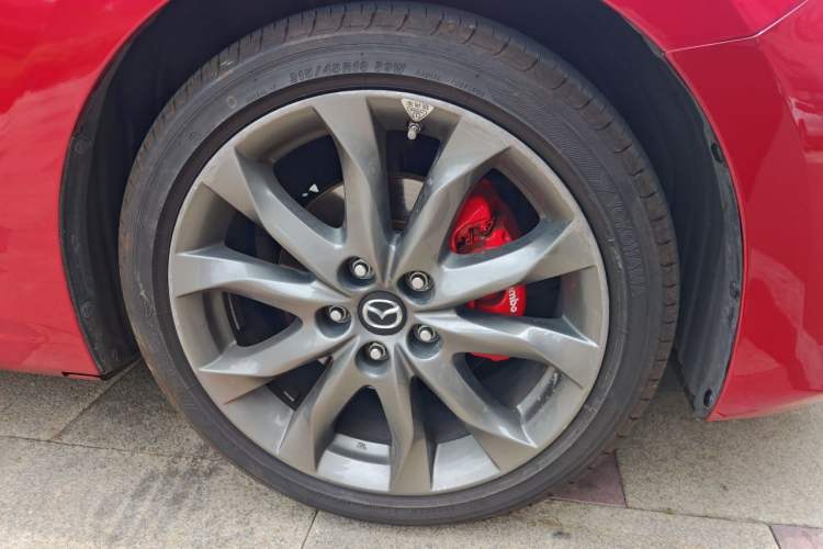 Used Mazda 3 Axela 2014 Hatchback 2.0L Automatic Sport Model Right Front Wheel Hub