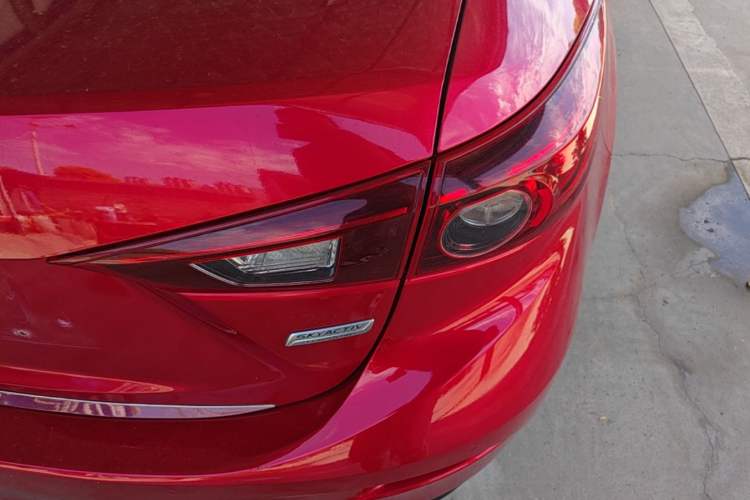 Used Mazda 3 Axela 2014 Sedan 2.0L Automatic Sport Model Right Rear Taillight