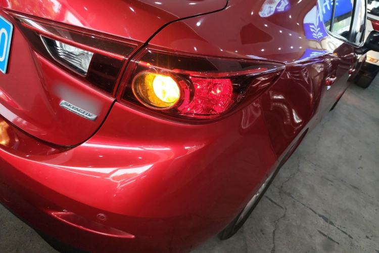 Used Mazda 3 Axela 2014 Sedan 1.5L Automatic Comfort Model Right Rear Taillight