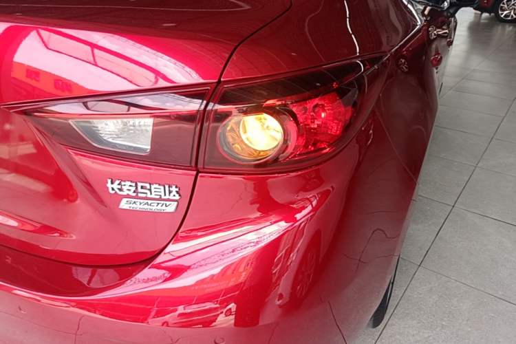 Used Mazda 3 Axela 2014 Sedan 2.0L Automatic Sport Model Right Rear Taillight