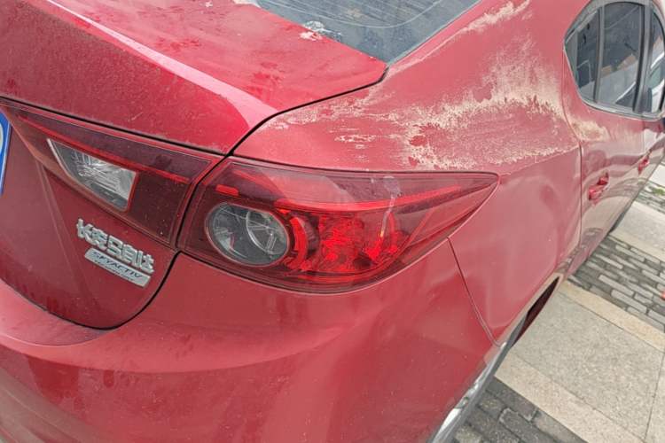 Used Mazda 3 Axela 2014 Sedan 1.5L Automatic Luxury Model Right Rear Taillight