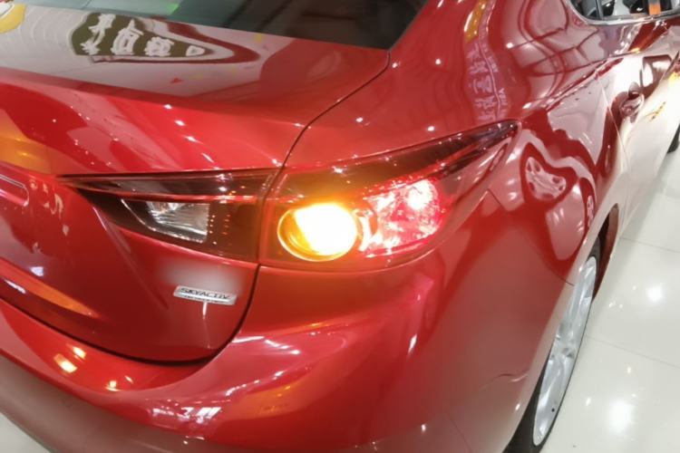 Used Mazda 3 Axela 2014 Sedan 2.0L Automatic Sport Model Right Rear Taillight