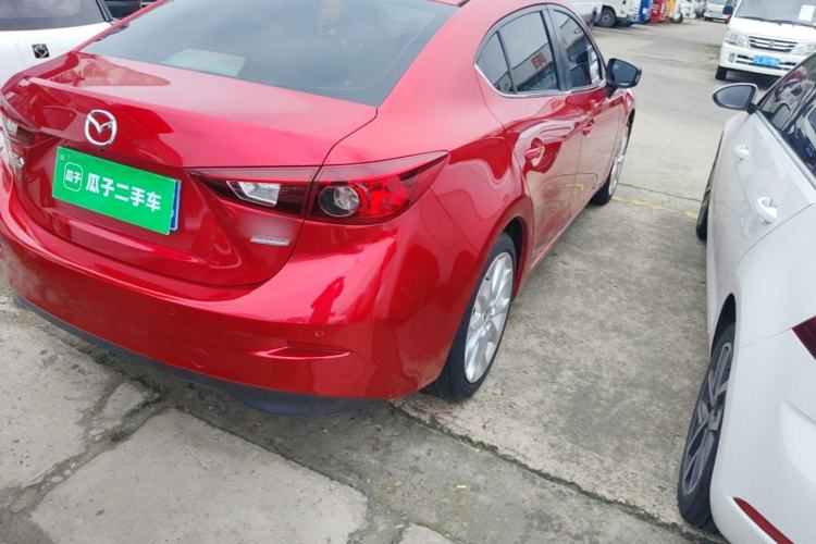 Used Mazda 3 Axela 2014 Sedan 2.0L Automatic Sport Model Right Rear Taillight