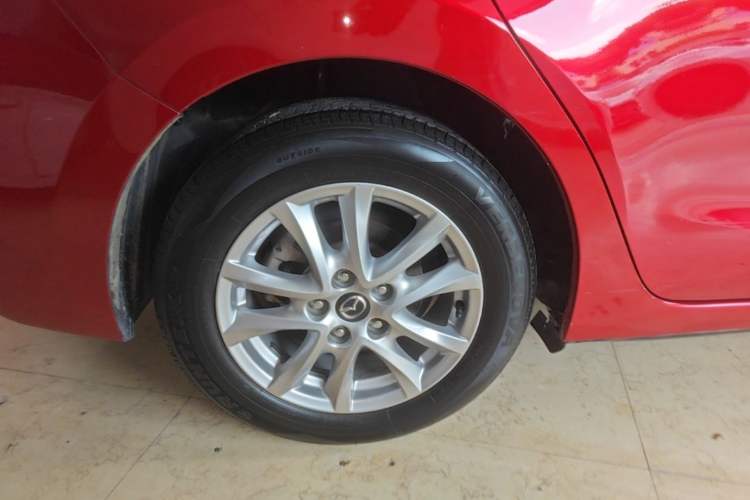 Used Mazda 3 Axela 2014 Sedan 1.5L Automatic Luxury Model Right Rear Wheel Hub