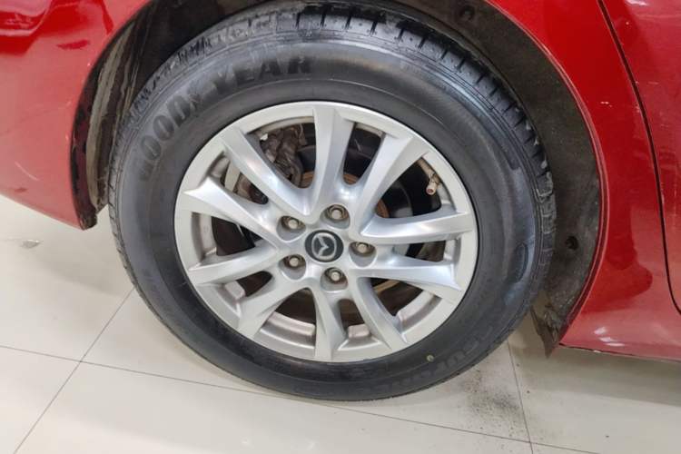 Used Mazda 3 Axela 2014 Sedan 1.5L Automatic Comfort Model Right Rear Wheel Hub