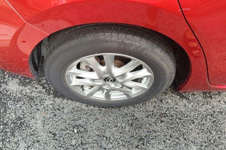 Used Mazda 3 Axela 2014 Sedan 1.5L Automatic Luxury Model Right Rear Wheel Hub