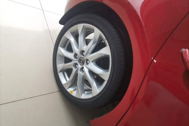 Used Mazda 3 Axela 2014 Hatchback 2.0L Automatic Flagship Model Right Rear Wheel Hub