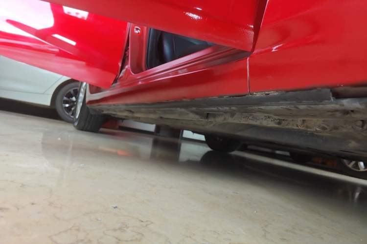 Used Mazda 3 Axela 2014 Sedan 1.5L Automatic Luxury Model Right Side Sill
