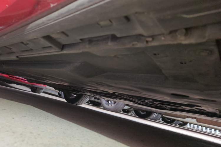 Used Mazda 3 Axela 2014 Sedan 2.0L Automatic Sport Model Right Side Sill