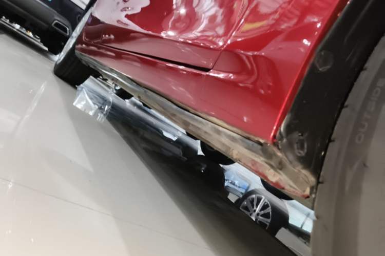 Used Mazda 3 Axela 2014 Sedan 2.0L Automatic Sport Model Right Side Sill