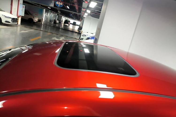Used Mazda 3 Axela 2014 Sedan 1.5L Automatic Luxury Model Roof
