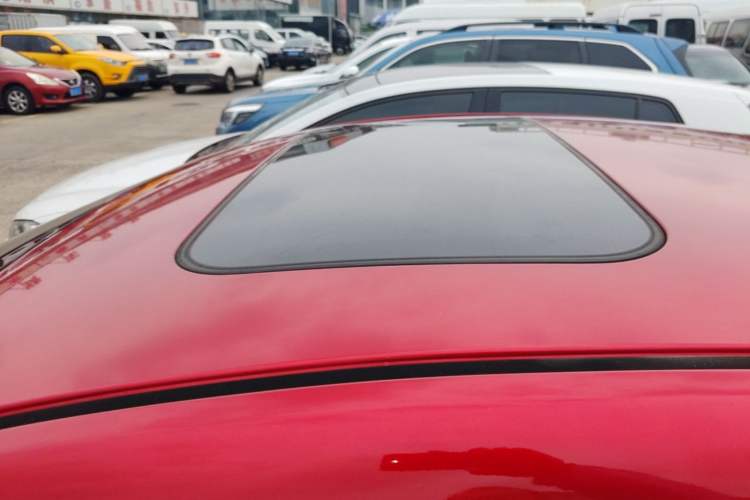 Used Mazda 3 Axela 2014 Sedan 2.0L Automatic Sport Model Roof