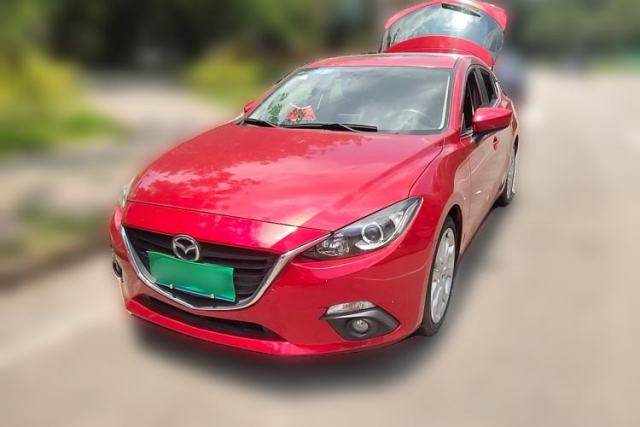 Mazda 3 Axela 2014 Hatchback 2.0L Automatic Sport Model usado