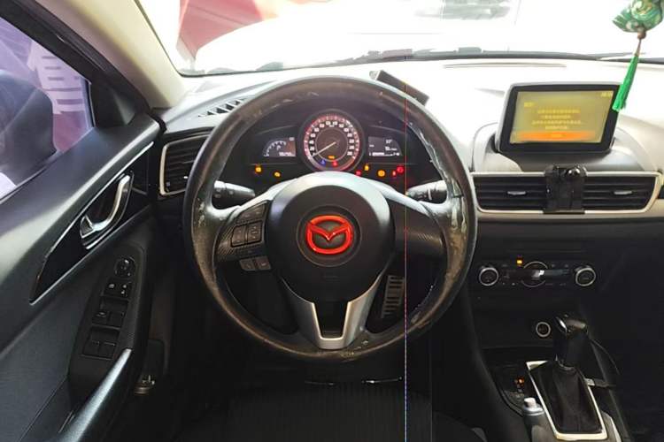 Used Mazda 3 Axela 2014 Sedan 1.5L Automatic Luxury Model Steering Wheel