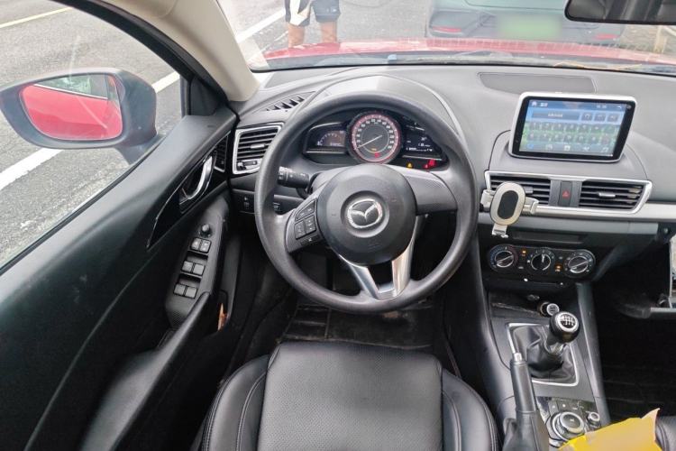 Used Mazda 3 Axela 2014 Sedan 1.5L Manual Comfort Model Steering Wheel