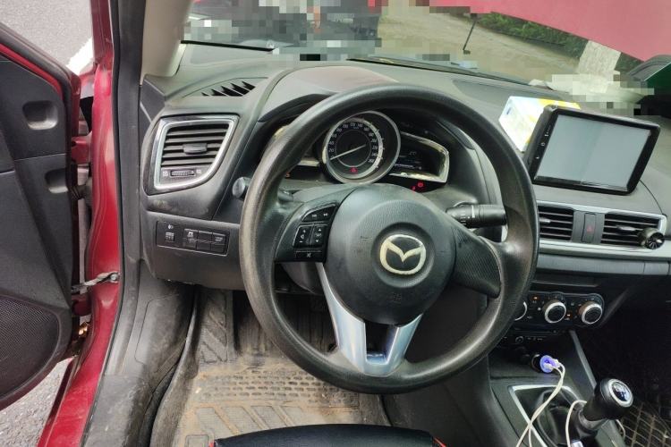 Used Mazda 3 Axela 2014 Sedan 1.5L Manual Comfort Model Steering Wheel