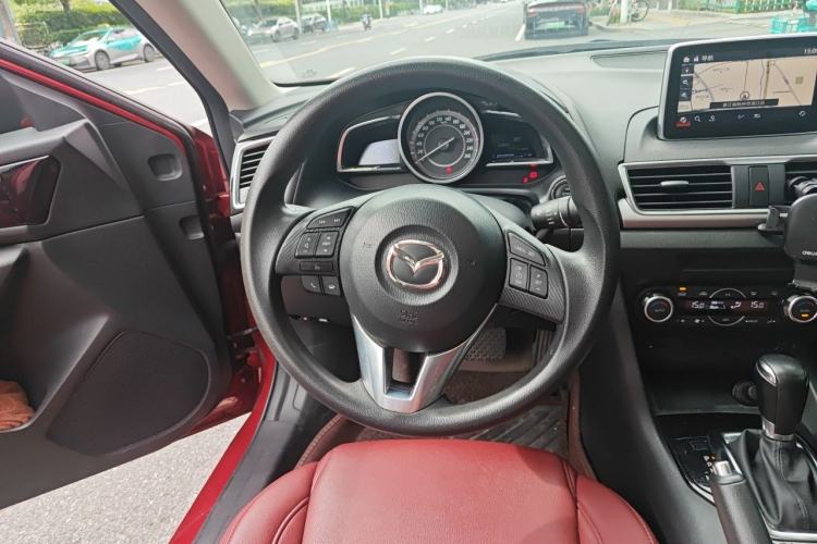 Used Mazda 3 Axela 2014 Sedan 1.5L Automatic Luxury Model Steering Wheel