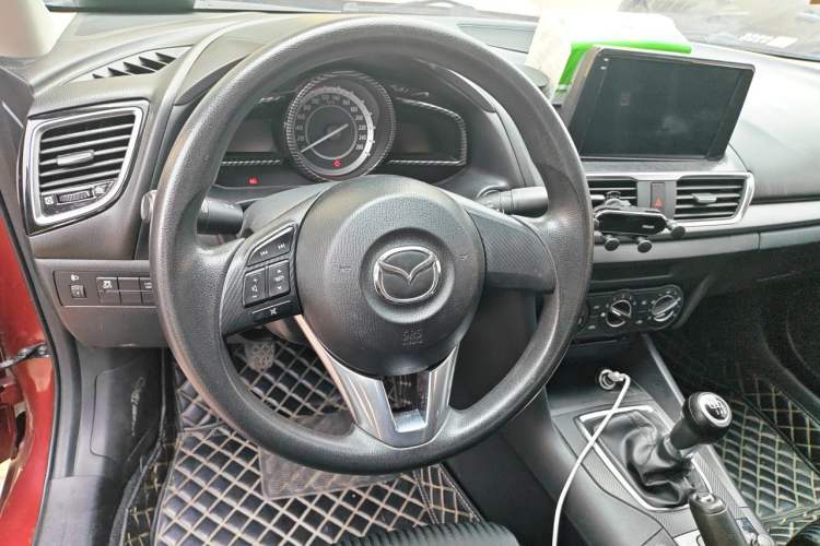 Used Mazda 3 Axela 2014 Sedan 1.5L Manual Comfort Model Steering Wheel