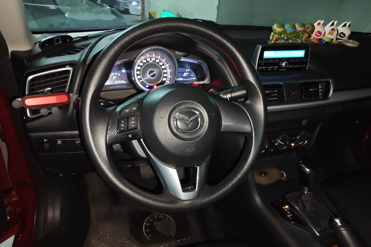 Used Mazda 3 Axela 2014 Sedan 1.5L Automatic Comfort Model Steering Wheel