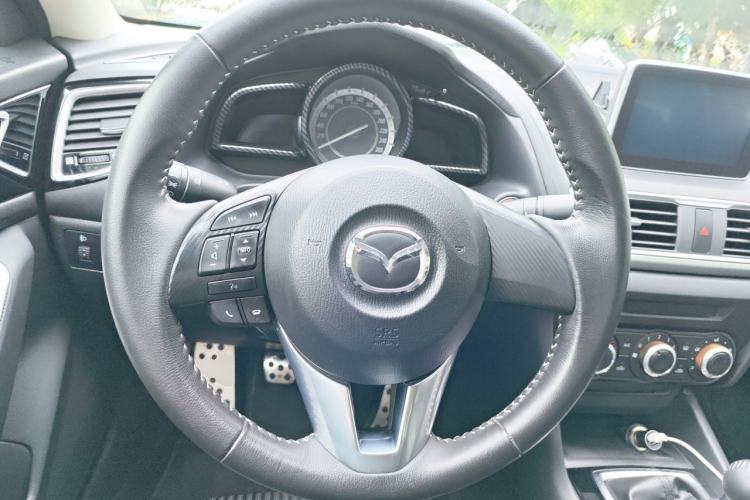 Used Mazda 3 Axela 2014 Sedan 1.5L Manual Comfort Model Steering Wheel