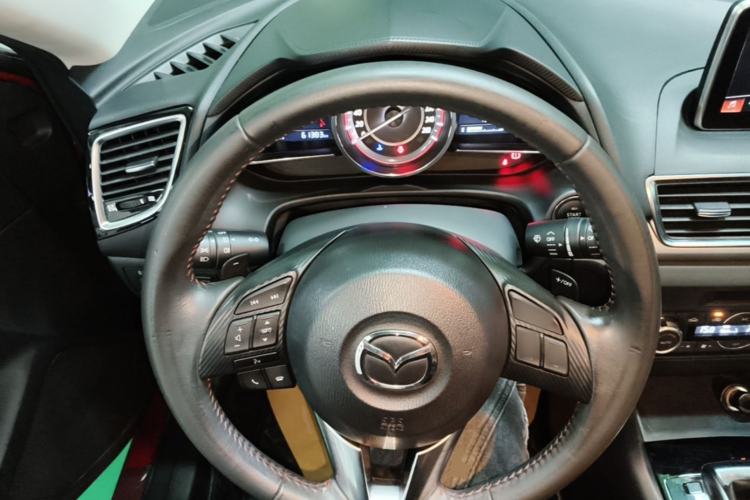 Used Mazda 3 Axela 2014 Hatchback 2.0L Automatic Sport Model Steering Wheel