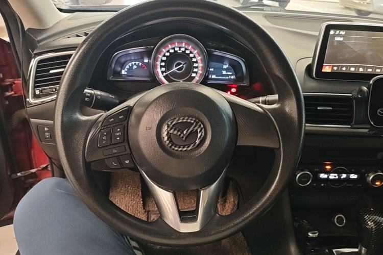 Used Mazda 3 Axela 2014 Sedan 1.5L Automatic Luxury Model Steering Wheel