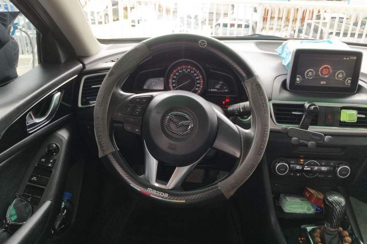 Used Mazda 3 Axela 2014 Sedan 1.5L Automatic Luxury Model Steering Wheel