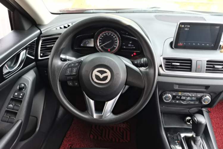 Used Mazda 3 Axela 2014 Sedan 1.5L Automatic Luxury Model Steering Wheel
