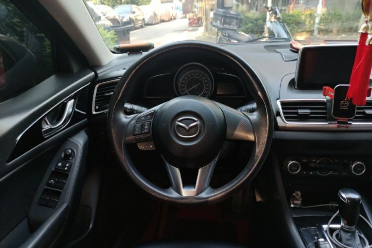 Used Mazda 3 Axela 2014 Sedan 1.5L Automatic Luxury Model Steering Wheel