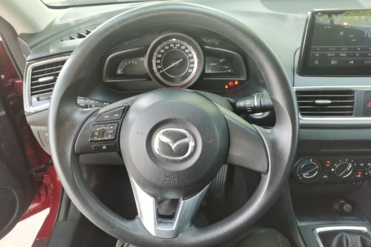 Used Mazda 3 Axela 2014 Sedan 1.5L Manual Comfort Model Steering Wheel