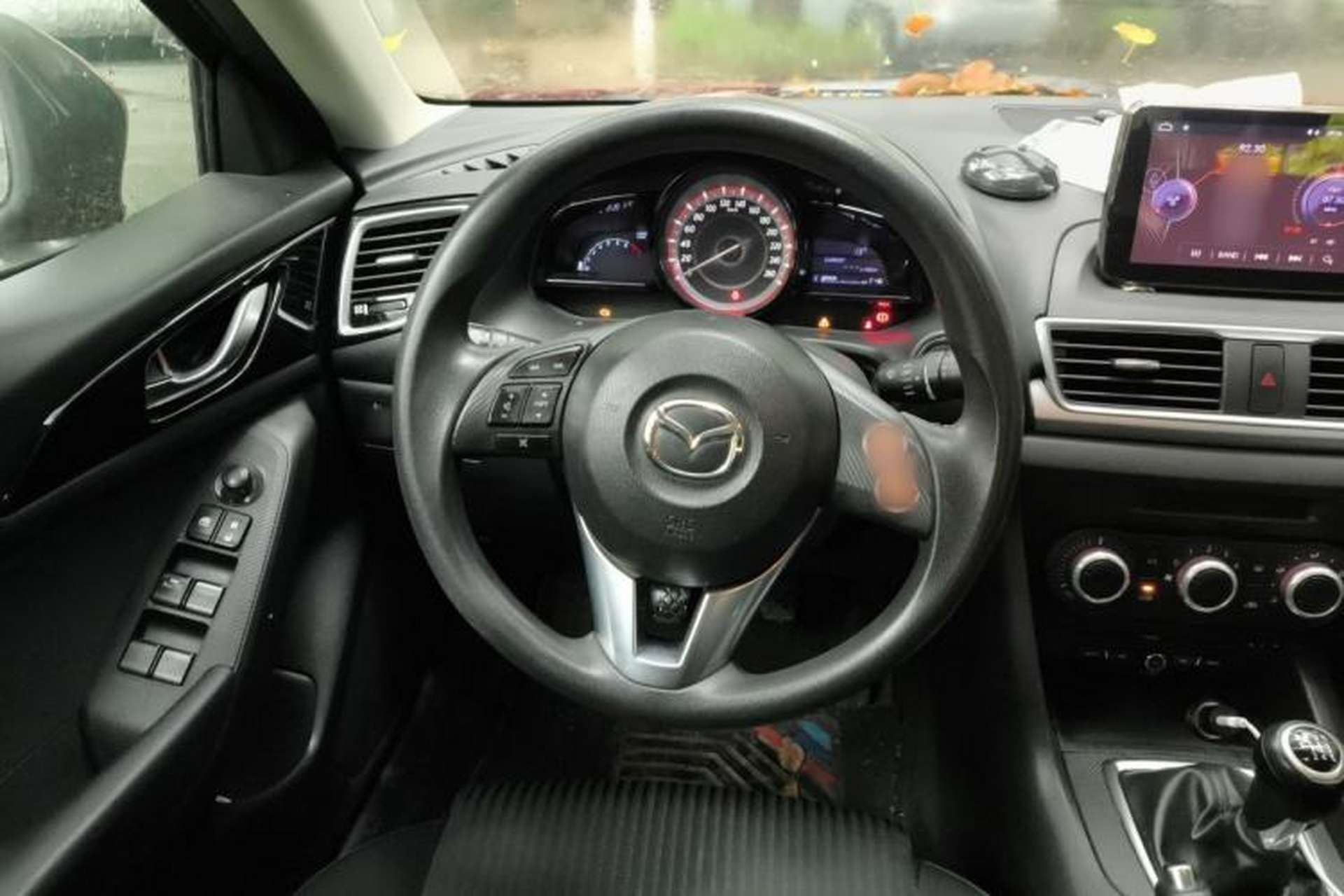 Used Mazda 3 Axela 2014 Sedan 1.5L Manual Comfort Model Steering Wheel