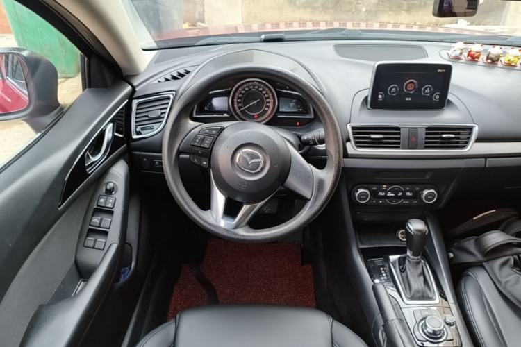 Used Mazda 3 Axela 2014 Sedan 1.5L Automatic Luxury Model Steering Wheel