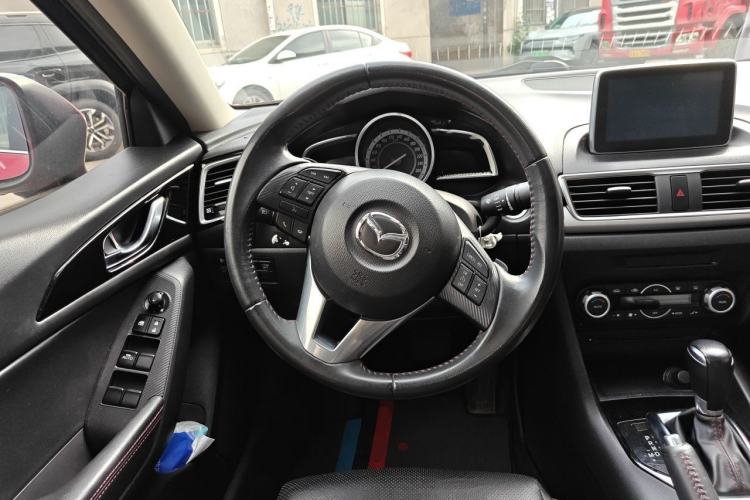 Used Mazda 3 Axela 2014 Sedan 2.0L Automatic Sport Model Steering Wheel