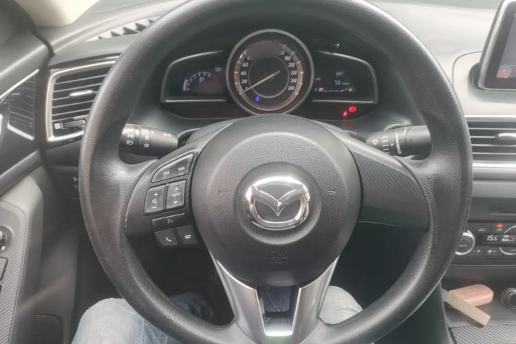Used Mazda 3 Axela 2014 Sedan 1.5L Automatic Luxury Model Steering Wheel