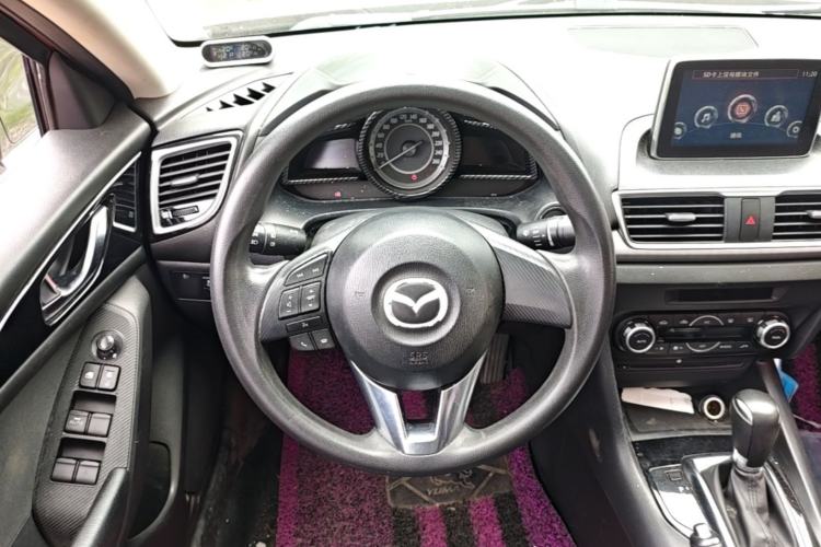 Used Mazda 3 Axela 2014 Sedan 1.5L Automatic Luxury Model Steering Wheel