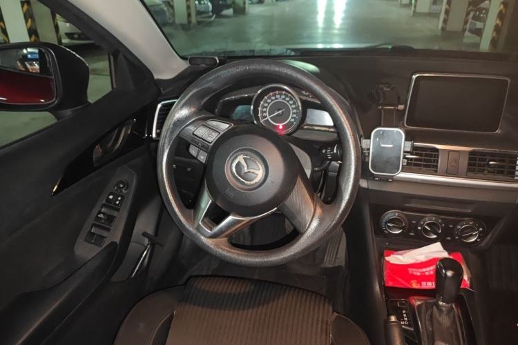 Used Mazda 3 Axela 2014 Sedan 1.5L Automatic Comfort Model Steering Wheel