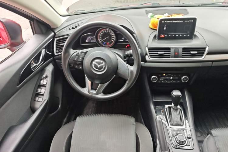 Used Mazda 3 Axela 2014 Sedan 1.5L Automatic Luxury Model Steering Wheel