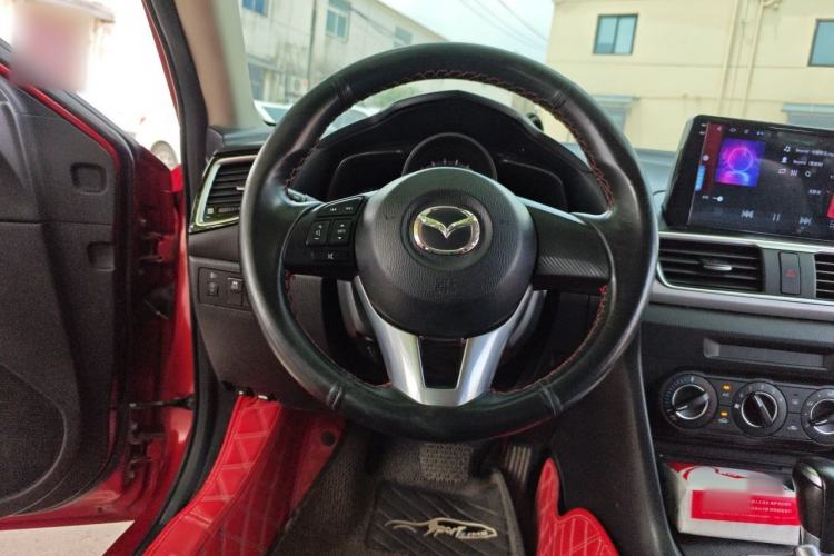 Used Mazda 3 Axela 2014 Sedan 1.5L Automatic Comfort Model Steering Wheel