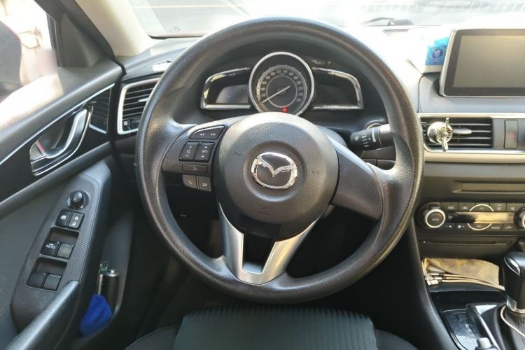 Used Mazda 3 Axela 2014 Sedan 1.5L Automatic Luxury Model Steering Wheel