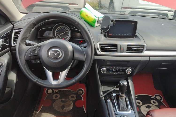 Used Mazda 3 Axela 2014 Sedan 1.5L Automatic Luxury Model Steering Wheel