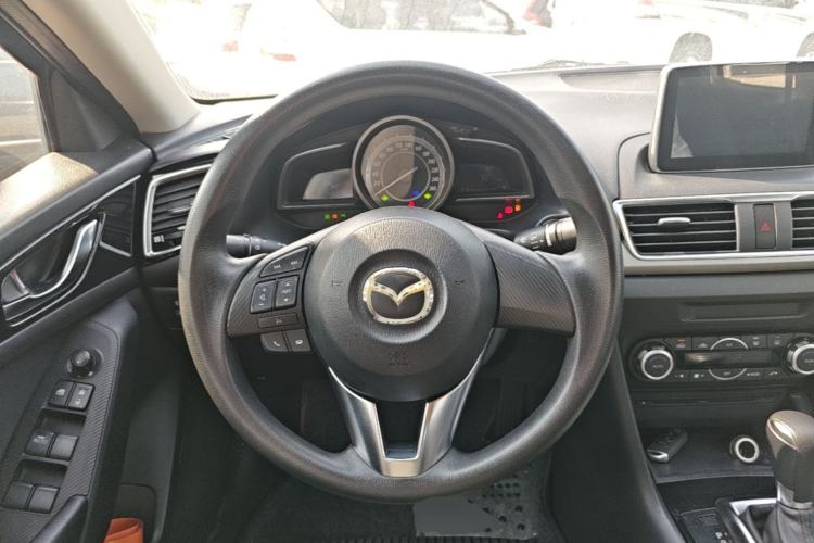 Used Mazda 3 Axela 2014 Sedan 1.5L Automatic Luxury Model Steering Wheel