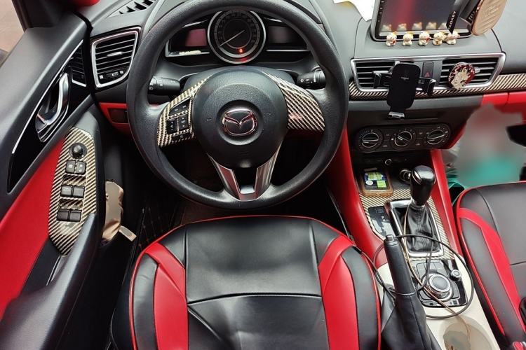 Used Mazda 3 Axela 2014 Sedan 1.5L Automatic Comfort Model Steering Wheel