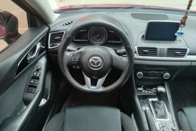 Used Mazda 3 Axela 2014 Sedan 1.5L Automatic Luxury Model Steering Wheel