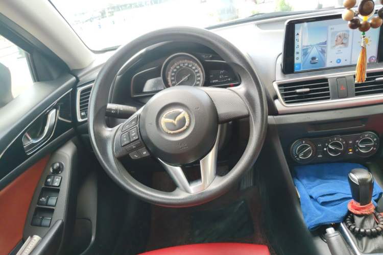 Used Mazda 3 Axela 2014 Sedan 1.5L Automatic Comfort Model Steering Wheel