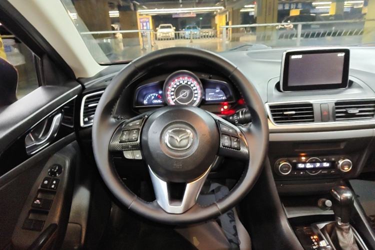 Used Mazda 3 Axela 2014 Sedan 2.0L Automatic Sport Model Steering Wheel