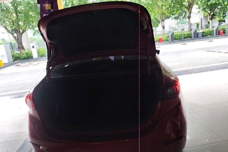 Used Mazda 3 Axela 2014 Sedan 1.5L Automatic Luxury Model Trunk