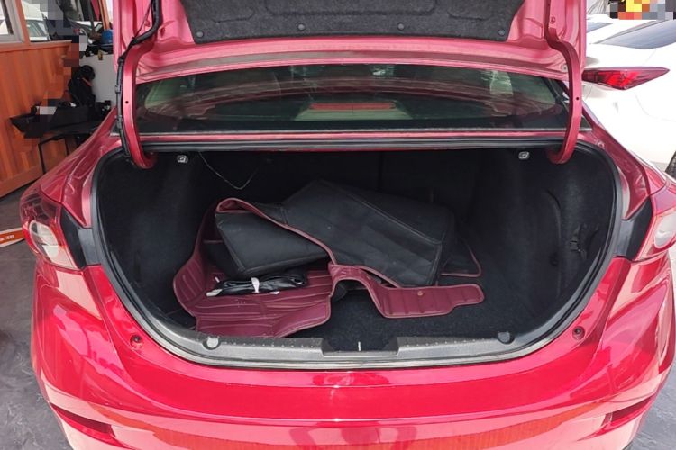 Used Mazda 3 Axela 2014 Sedan 2.0L Automatic Sport Model Trunk