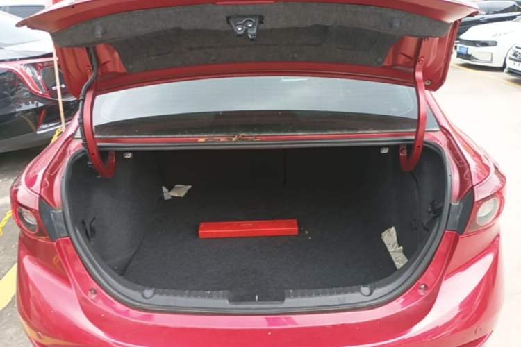 Used Mazda 3 Axela 2014 Sedan 1.5L Automatic Comfort Model Trunk